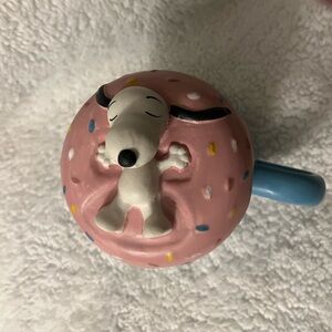 Snoopy ‘Eat, Sleep, Repeat’ Donut Mug with Lid & Sleeping Snoopy Figurine